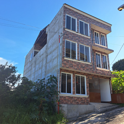 Se vende casa en El Mirador de la Cruz, Zona 18